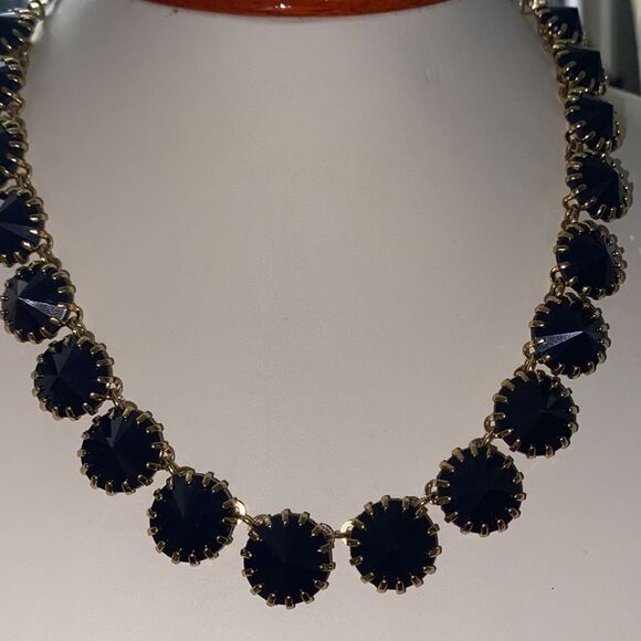 Retired J. Crew Venus Fly Trap Necklace - Picture 3 of 8